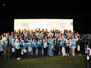 Kağıthane’de ‘Deneyim Okulu’nun Öğrencileri Sertifikalarını Aldı