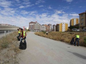 Bayburt Belediyesinin Çevre Çalışmaları Hızla Devam Ediyor