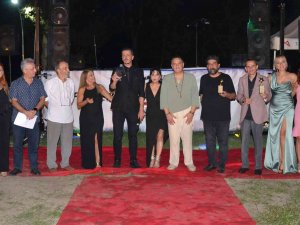 Mersin’de ’Mikrofon Bende Müzik Kampı’ Düzenlendi