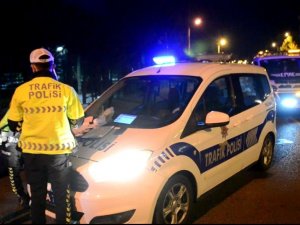 Abart Egzozlu Araçla Alkollü Yakalanan Aday Sürücü: “Polis Arkadaşlar İyi Karşıladı, Teşekkür Ederim”