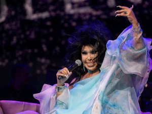 İ̇ef Çim Konserleri’nde “Diva”yı Ağırladı