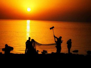 Van Gölü’nde Kartpostallık Günbatımı