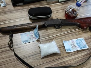 Kestel’de İş Yerinde Uyuşturucu Ticaretine Polis Baskını : 2 Gözaltı
