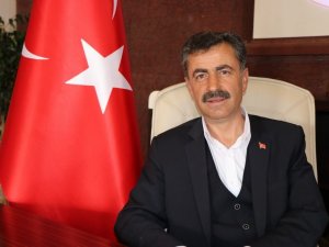 Süslü’den Lise Öğrencilerine Yol Desteği