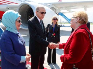 Cumhurbaşkanı Erdoğan, Bosna Hersek’te Resmi Törenle Karşılandı