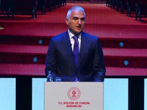 Bakan Ersoy: “Dünyada Geniş Çapta Kültür Ve Sanat Etkinlileri Gerçekleştiren Ender Ülkelerden Biriyiz”