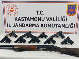 Düğünde Havaya Ateş Açan Şahıslara Jandarma Baskını: 11 Silaha El Konuldu