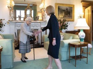 İ̇ngiltere’nin Yeni Başbakanı Liz Truss, Kraliçe İle Görüştü