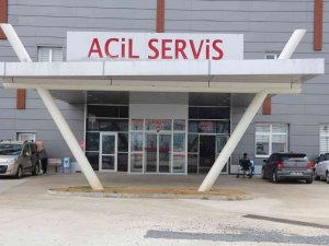 Elini Makineye Sıkıştırdı, Hastanelik Oldu