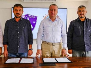 Sinop Belediyesi Ve Sinopspor Arasında Protokol İmzalandı