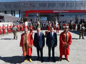 Polonya’daki Mspo Uluslararası Savunma Sanayi Fuarı Açılışında Msb Mehteran Birliği Konseri