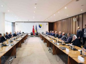 Cumhurbaşkanı Erdoğan, Bosna Hersek Temsilciler Meclisi Ve Bosna Hersek Halklar Meclisi Başkanlık Divanları Üyeleriyle Bir Araya Geldi