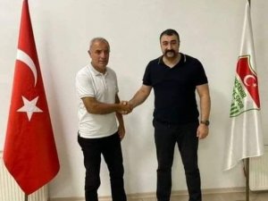 Kırşehir Fk Teknik Direktörü Görevini Bıraktı