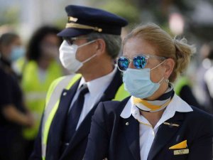 Almanya’da Uçakta Maske Zorunluluğu Kalktı