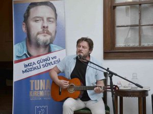 Tuna Kiremitçi, Kuşadalı Sevenleriyle Buluştu