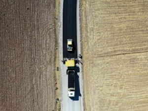 Van Büyükşehir Belediyesinden Yol Asfaltlama Çalışması