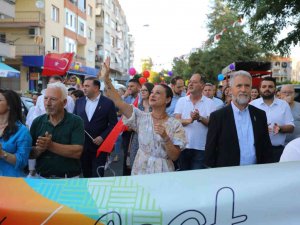 Efest’in İlk Günü Coşkuyla Geçti