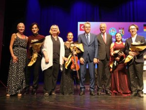 Mezitli-tempelhof-schöneberg Kardeşliğinin 10. Yılı Konserle Kutlandı