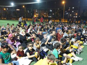 Karatay’da Çocuklar “Açık Havada 3d Sinema” Etkinliği İle Sinema Keyfi Yaşadı