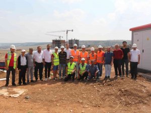 Başkan Acar’dan Toki̇ Çalışanlarına Teşekkür