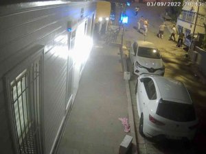 Sarıyer’de Bıçaklı Park Kavgası Kamerada