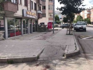 Gece Yarısı Gerçekleşen Kavga Kanlı Bitti