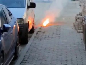 Büyükçekmece’de Yeraltı Elektrik Kablolarında Yangın