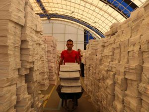 2 Milyon 765 Bin Yardımcı Kaynak Kitabı Okul Sıralarında Öğrencileri Bekliyor