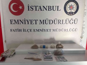 Fatih’te Zehir Tacirinin Evine Operasyon