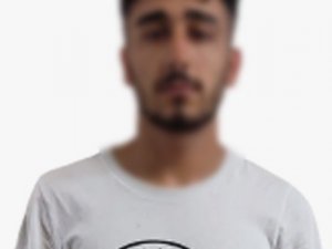 Bakırköy’de Hırsız Gözüne Kestirdiği Binaya Böyle Tırmandı