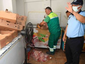 Bursa’da Beyaz Et Deposuna Şok Baskın