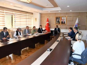 Vali Gürel, Vatandaşların Sorunlarını Dinleme Devam Ediyor