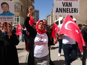 Vanlı Anneler: “Kandil’in Kapısını Kapattık”