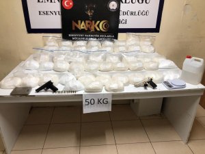 Esenyurt’ta Uyuşturucu Operasyonu: 50 Kilo Metanfetamin Ele Geçirildi