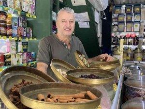 Aktarlarda Kış Hazırlığına Başladı, Bin Bir Derde Deva Kış Çayı Vatandaşları Bekliyor