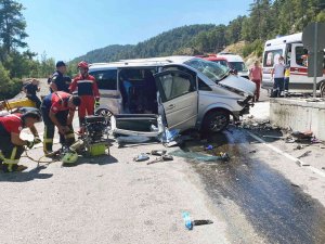 Muğla-denizli Karayolunda Kaza: 2 Ölü
