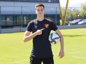 Göztepe, Berkay Atay’ı Transfer Etti