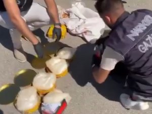 Bal Paketlerine Zulalanmış 5 Kilo Metamfetamin Ele Geçirildi