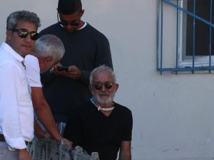 Ünlü Oyuncunun Annesi Evinin Bahçesinde İpe Asılı Halde Ölü Bulundu