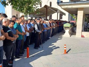 Konya’da Trafik Tartışmasında Vurulan Baba Ve Oğlu Toprağa Verildi