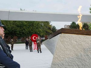 Cumhurbaşkanı Erdoğan, Hırvatistan’da Vatan Anıtı’na Çelenk Koydu