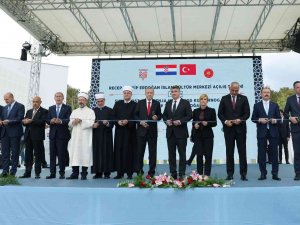 Cumhurbaşkanı Erdoğan: "Hırvatistan, Müslümanlara Duyulan Saygı Bakımından Avrupa’da Örnek Gösterilen Ülkeler Arasında"