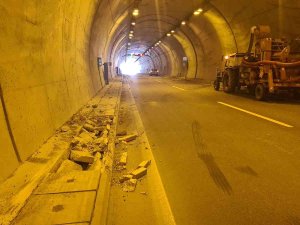 Arıza Yapan Aracın Sürücüsü Önlem Almayınca Kazaya Neden Oldu