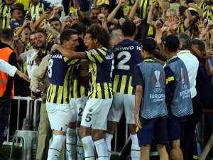 Fenerbahçe, Avrupa’da Galibiyetle Başladı