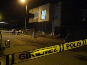 İ̇kamet, Kurşunların Hedefi Oldu