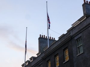 İ̇ngiltere’de 10 Günlük Ulusal Yas Başladı