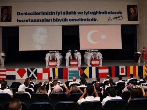 Astsubaylar, Ant İçti