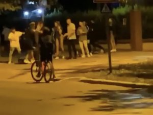 Bursa’da ‘Kız’ Meselesi Yüzünden Çıkan Meydan Muharebesi Kameralarda