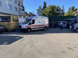 İ̇ki Gün Önce Tahliye Oldu, Boşanmak İstediği Eşini Çocuğunun Gözleri Önünde Öldürdü