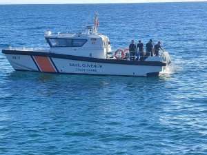 Ekipler Denizde Ve Kıyıda Didik Didik Onu Arıyor